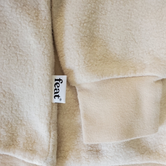 Crewneck Unisex Sweater -BlanketBlend-Feat-Oatmeal - Picture 4 of 7